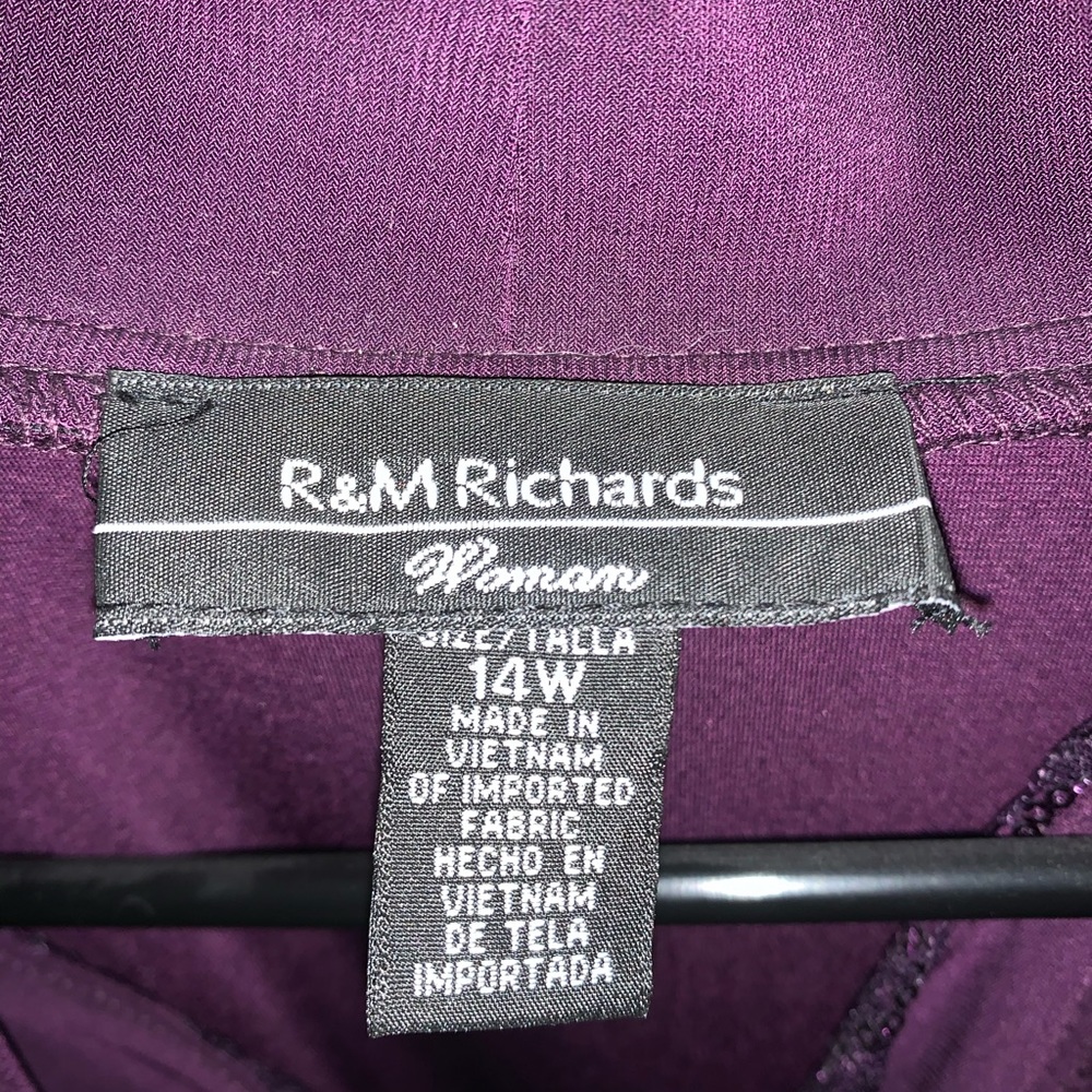 R & M Richards Beautiful plum evening dress - Picture 2 of 4